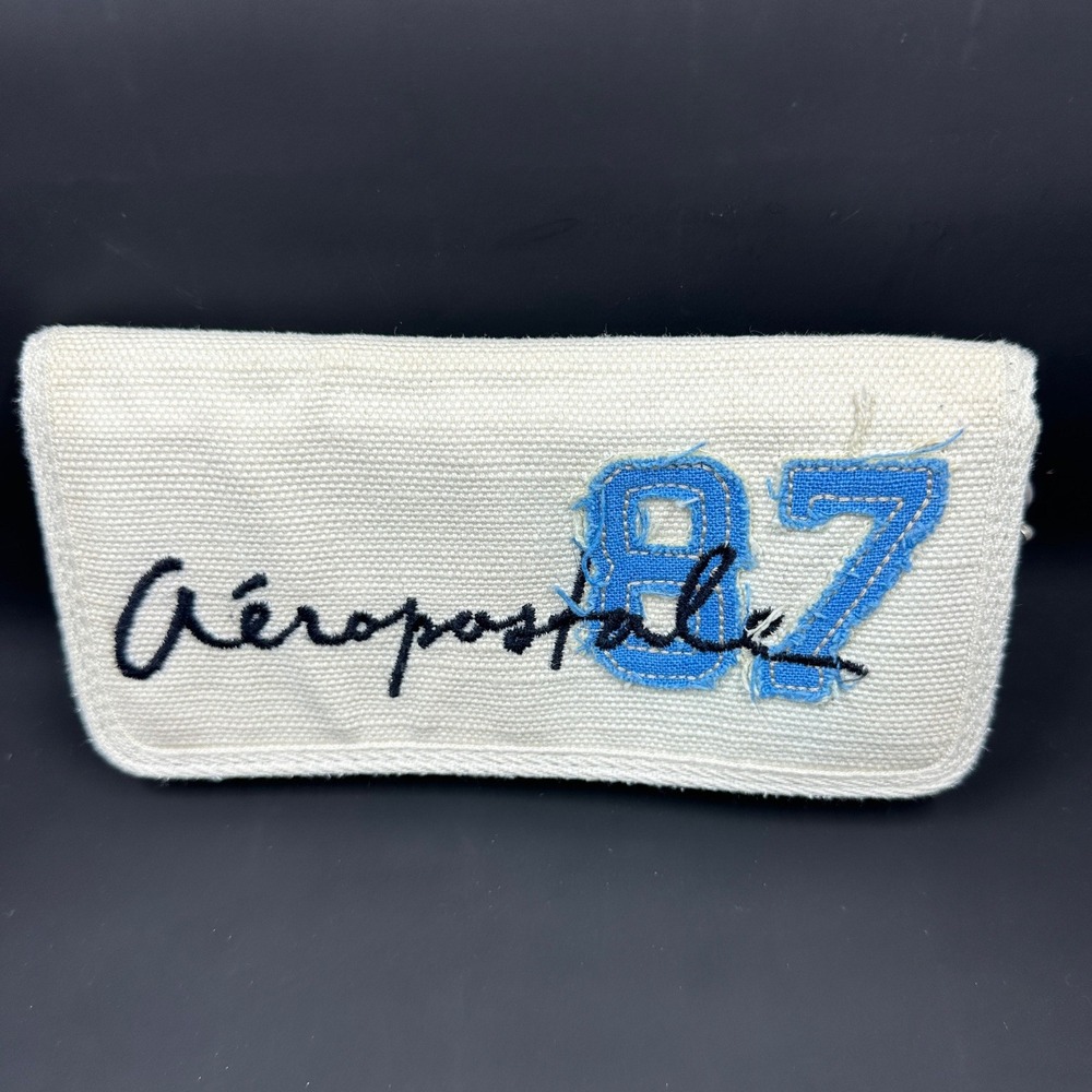 Aeropostale Wristlet Wallet Womens OS Cream Blue Floral Canvas 87 Logo